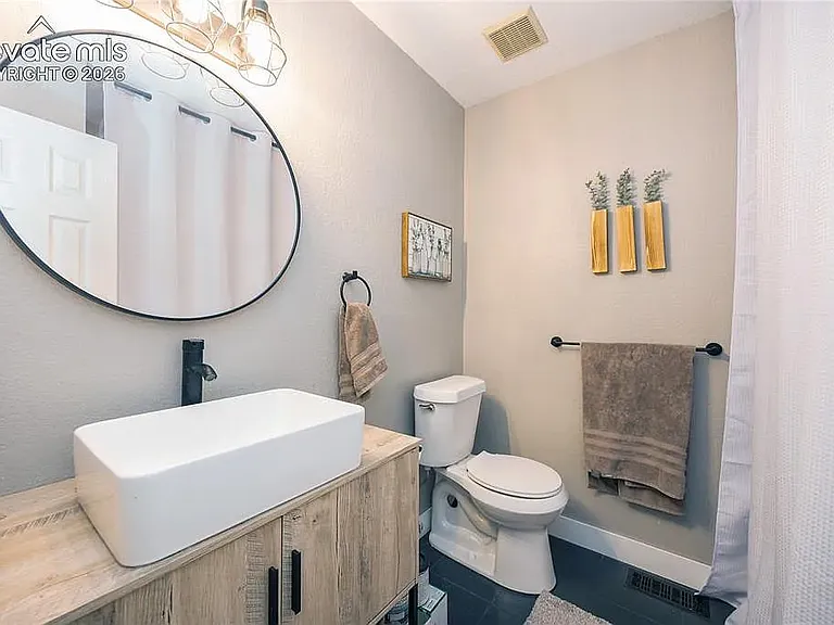 975 Tari Dr — Photo 18