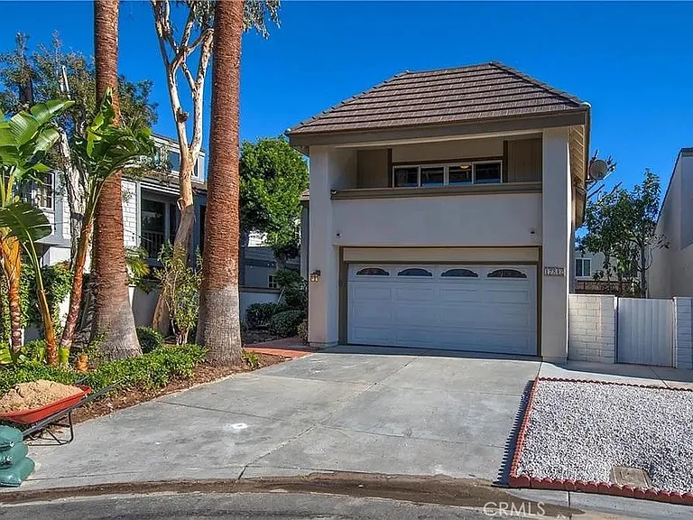 17842 Arbor Ln — Photo 3
