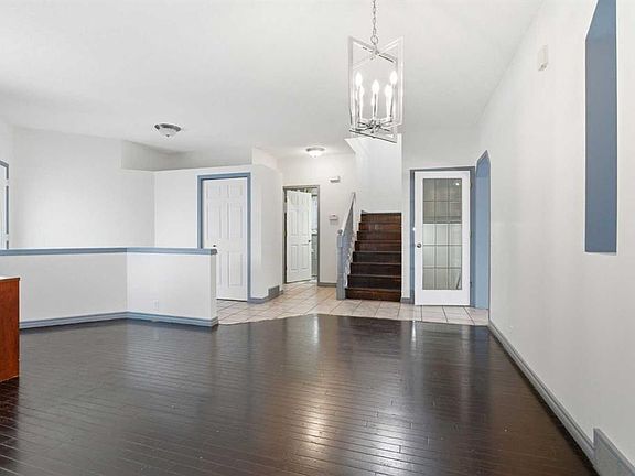 3rd image of 414 Mount Cornwall Cir SE