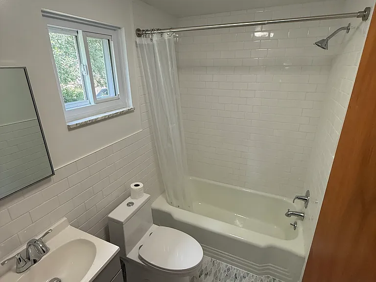 520 Main Blvd — Photo 13