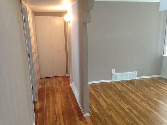 3rd image of 1690 Arundel Dr