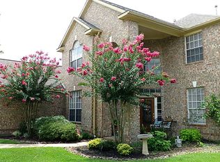 9810 Edgewood Manor Ct, Tomball, TX 77375