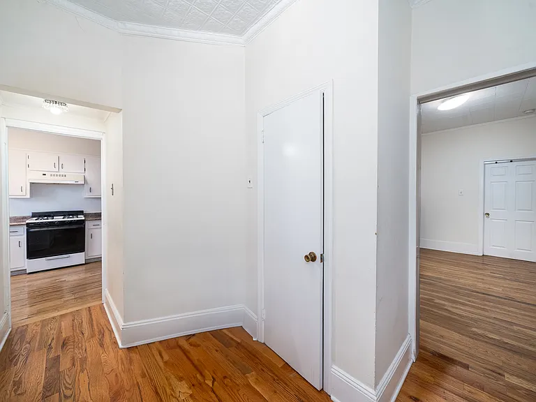521 Jefferson St #3 — Photo 9