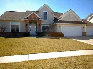 3605 Armstrong Dr, Bloomington, IL 61704