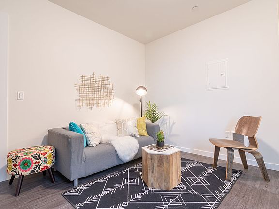 5th image of 435 NE Church St #301