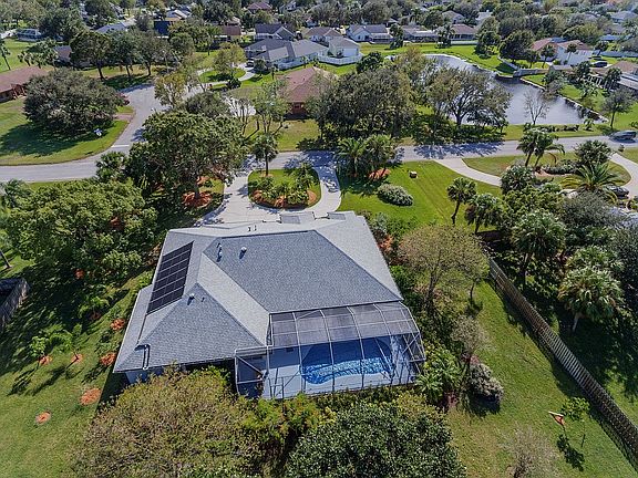 4th image of 1224 Heritage Acres Blvd