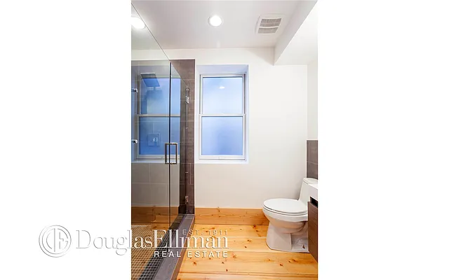 Sold by Douglas Elliman | media 35