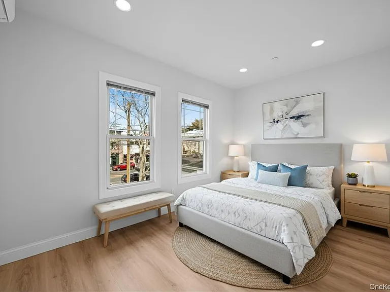 584 Main St #1 — Photo 7