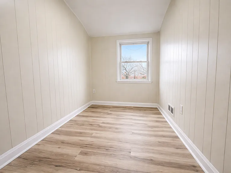 7962 Kavanagh Rd — Photo 10