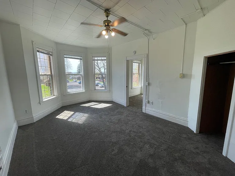 1222-1230 Hughitt Ave — Photo 4