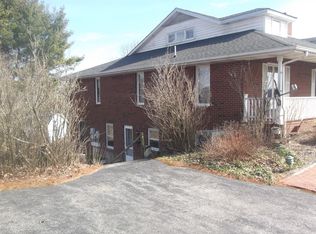 325 Chrisman Mill Rd, Christiansburg, VA 24073