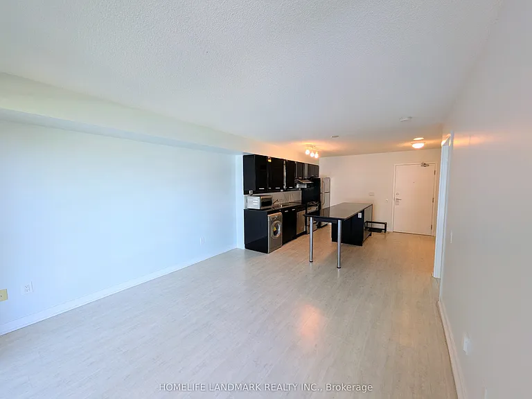 19 Singer Ct #516 — Photo 4