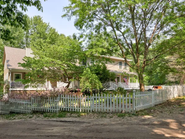 2478 Long Lake Rd, Lapeer, MI 48446