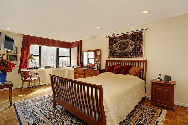 Sold by Corcoran | media 13