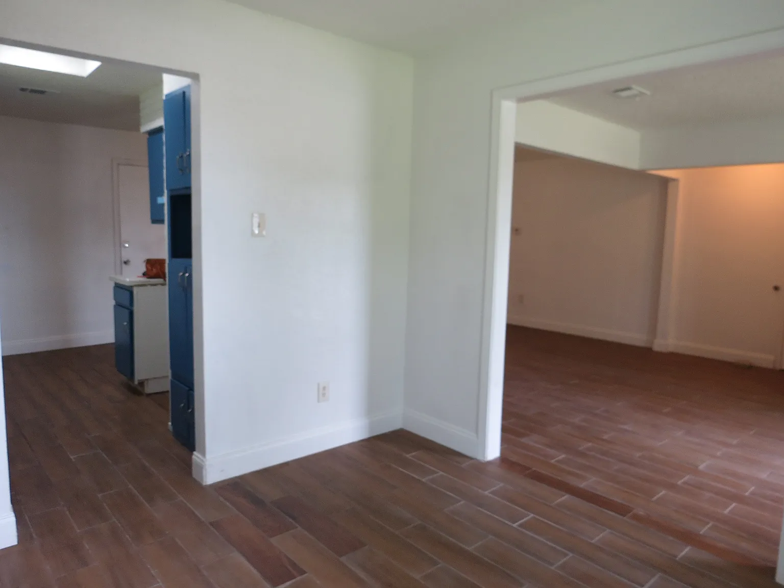 3 bed, 1.5 bath, 1328 sqft, $1,500 — Photo 1