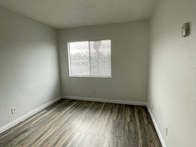 3711 Pueblo Ave #3 — Photo 22
