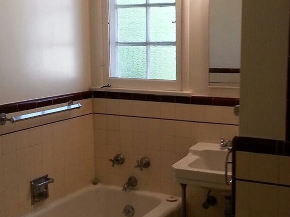 5th image of 1820 Fletcher Ave