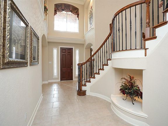 4th image of 16522 Willow Fairway Dr