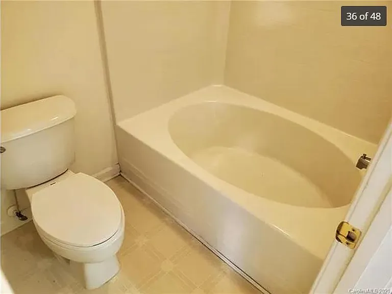 9906 Birch Knoll Ct — Photo 32