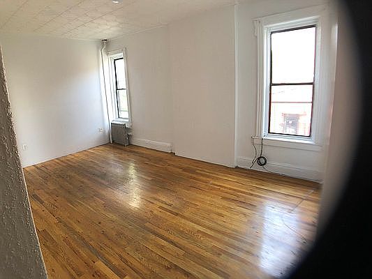 2nd image of 25 Driggs Ave #2