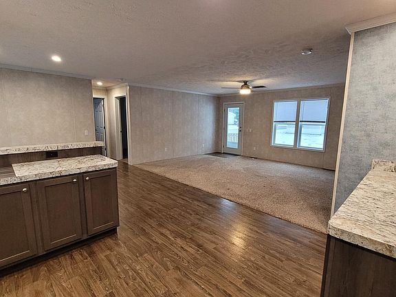 3rd image of 255 Braeburn Dr #641