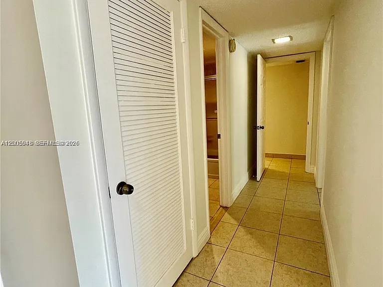 2320 S Cypress Bend Dr #204 — Photo 10