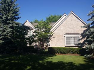 6929 Granger Dr, Troy, MI 48098