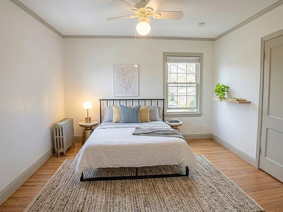4th image of 2236 40th Pl NW APT 4