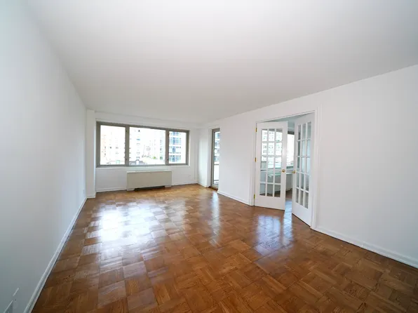 444 East 82nd Street image 1 of 7