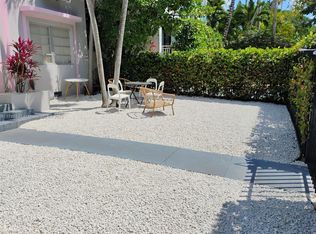 940 8th St APT 1, Miami Beach, FL 33139