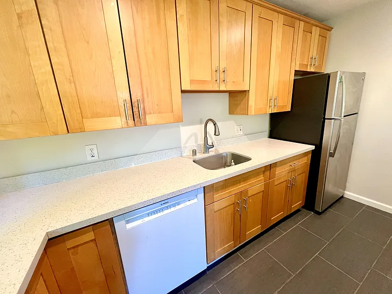 1711 Blake St #3B — Photo 8