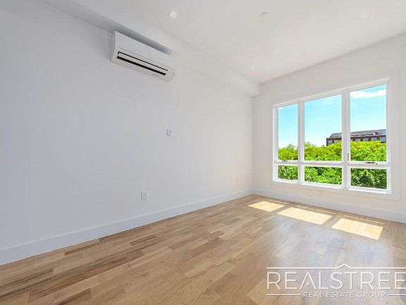 4th image of 351 Herkimer St #1A