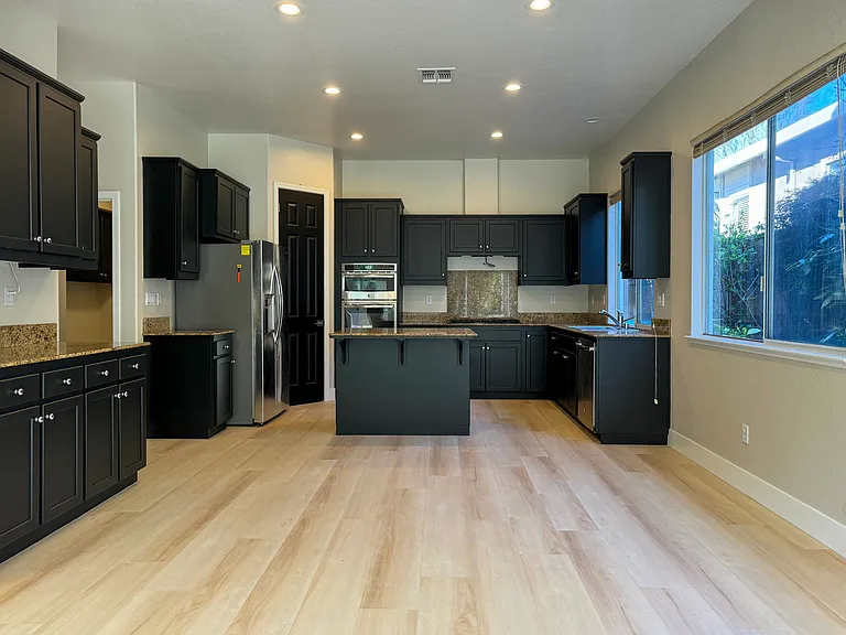 5181 Stone Canyon Dr — Photo 9
