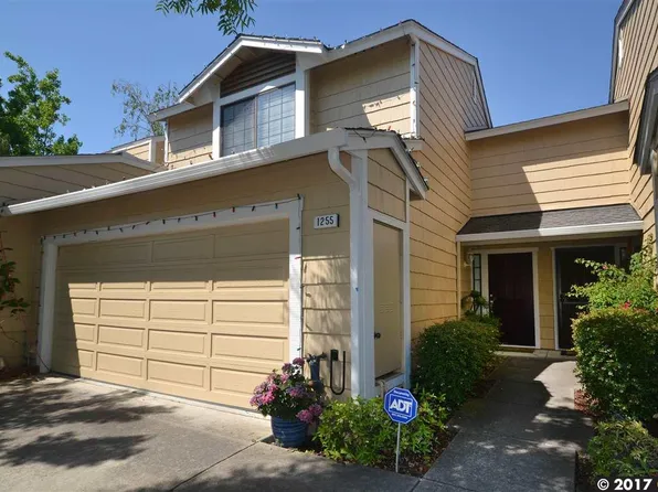1255 Oak Ridge Rd, Pinole, CA 94564