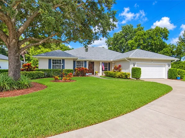 305 40th Ct SW, Vero Beach, FL 32968