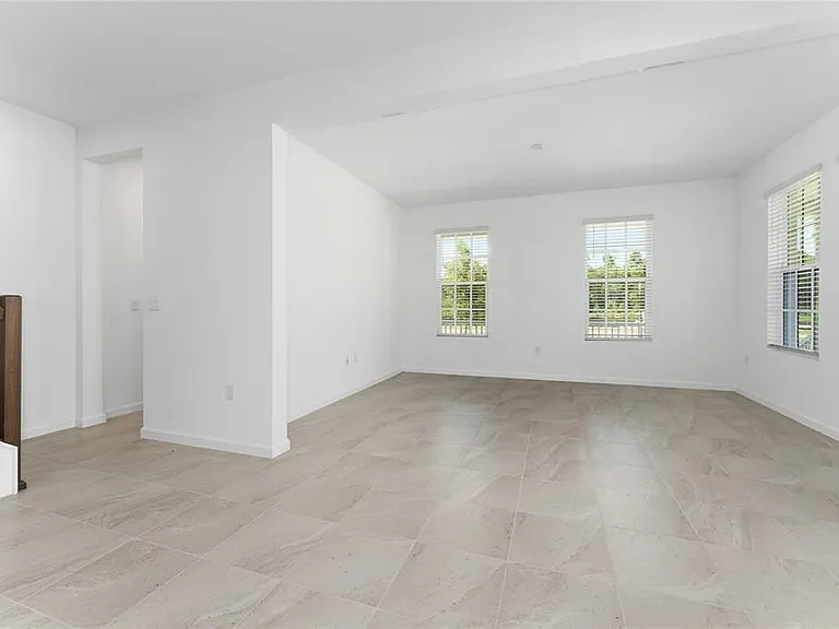 2426 Celebration Blvd — Photo 8