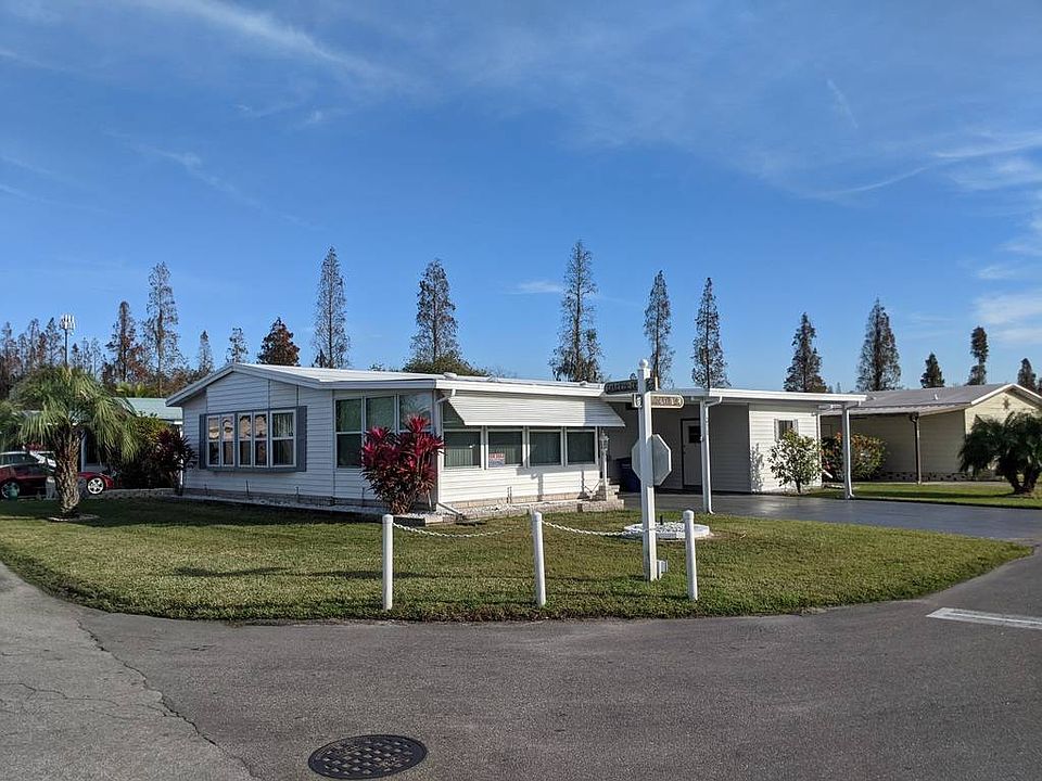 1st image of 318 Lake Erie Ln