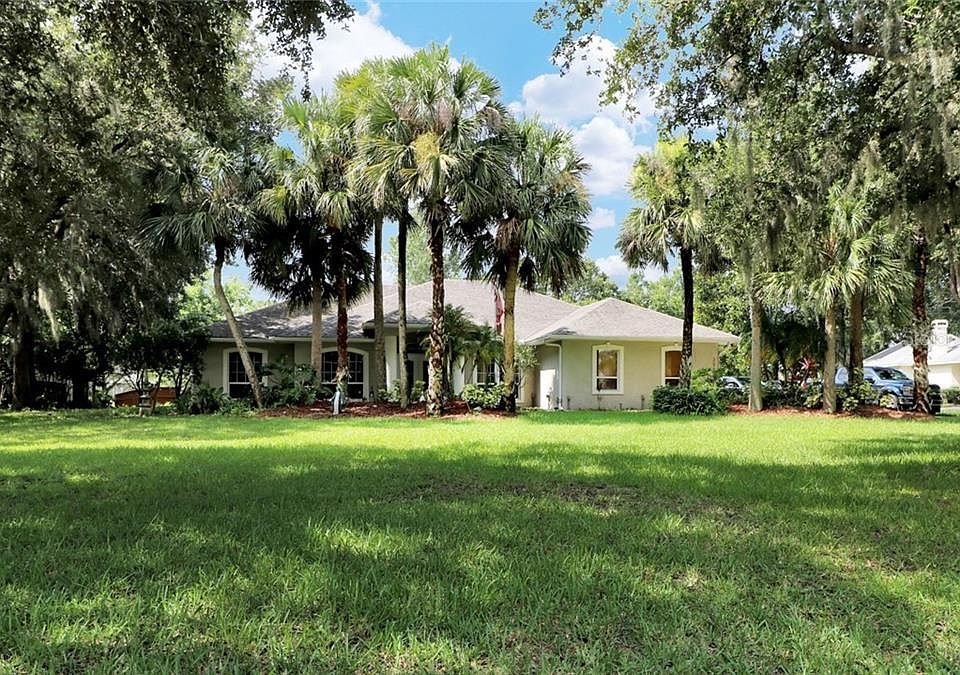 1st image of 2095 Camelot Blvd