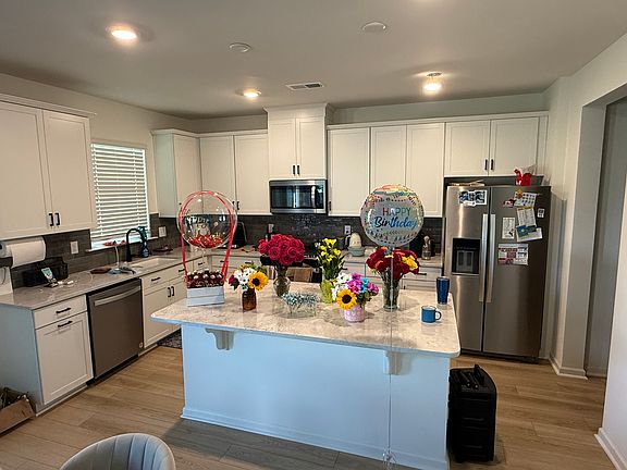 Kitchen Island with Granite Countertop