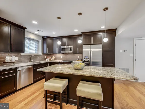 8917 Battery Pl #26, Bethesda, MD 20814