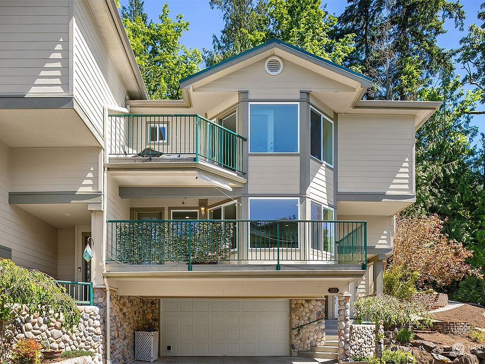 1st image of 383 12th Avenue NW #383