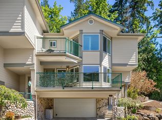 383 12th Ave NW #383, Issaquah, WA 98027
