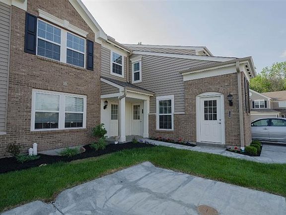 3rd image of 526 Heritage Sq #15103