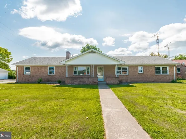 420 Richard St, Martinsburg, WV 25404
