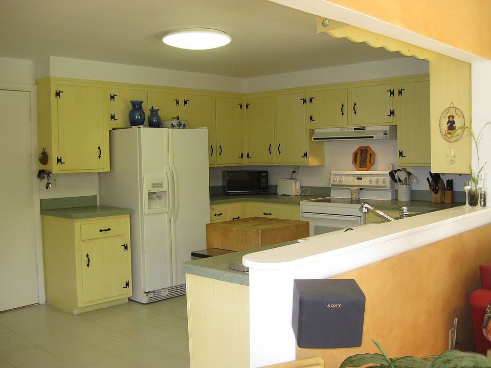 Large Country Kitchen
