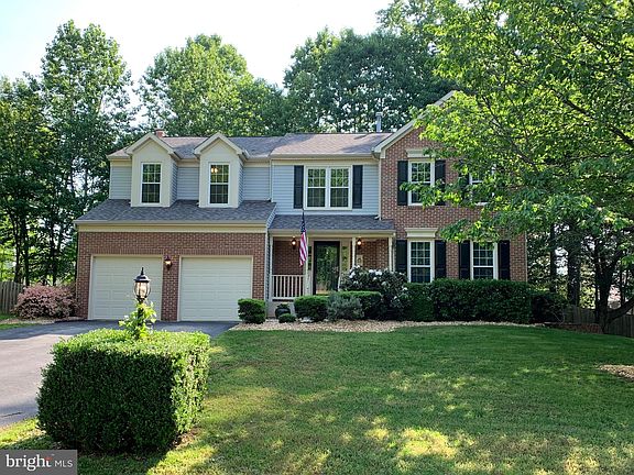 2nd image of 7 Charleston Ct