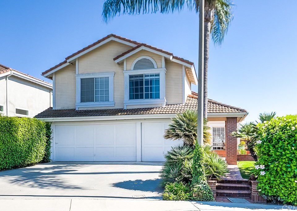 2nd image of 23972 Lanteen Cir