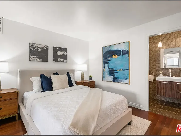 1021 N Crescent Heights Blvd #207 — Photo 8