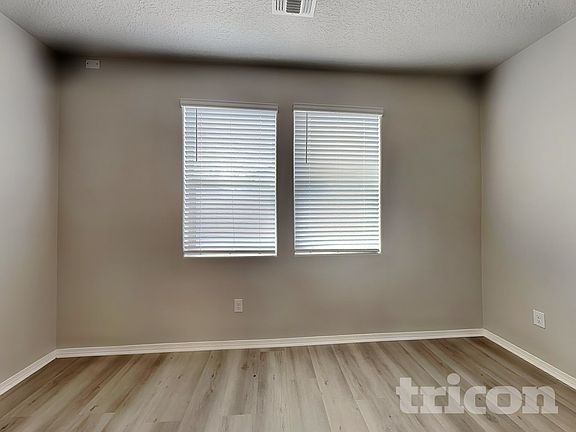 4th image of 4872 Blackburn Rd NE