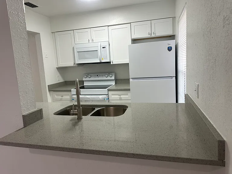 8426 Camden St #8432A — Photo 2